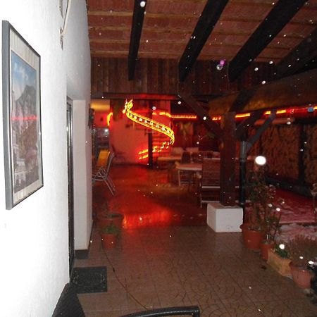 Pensiunea La Dolce Vita Băile Herculane エクステリア 写真