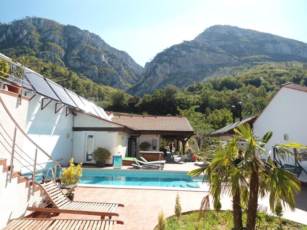Pensiunea La Dolce Vita Băile Herculane エクステリア 写真