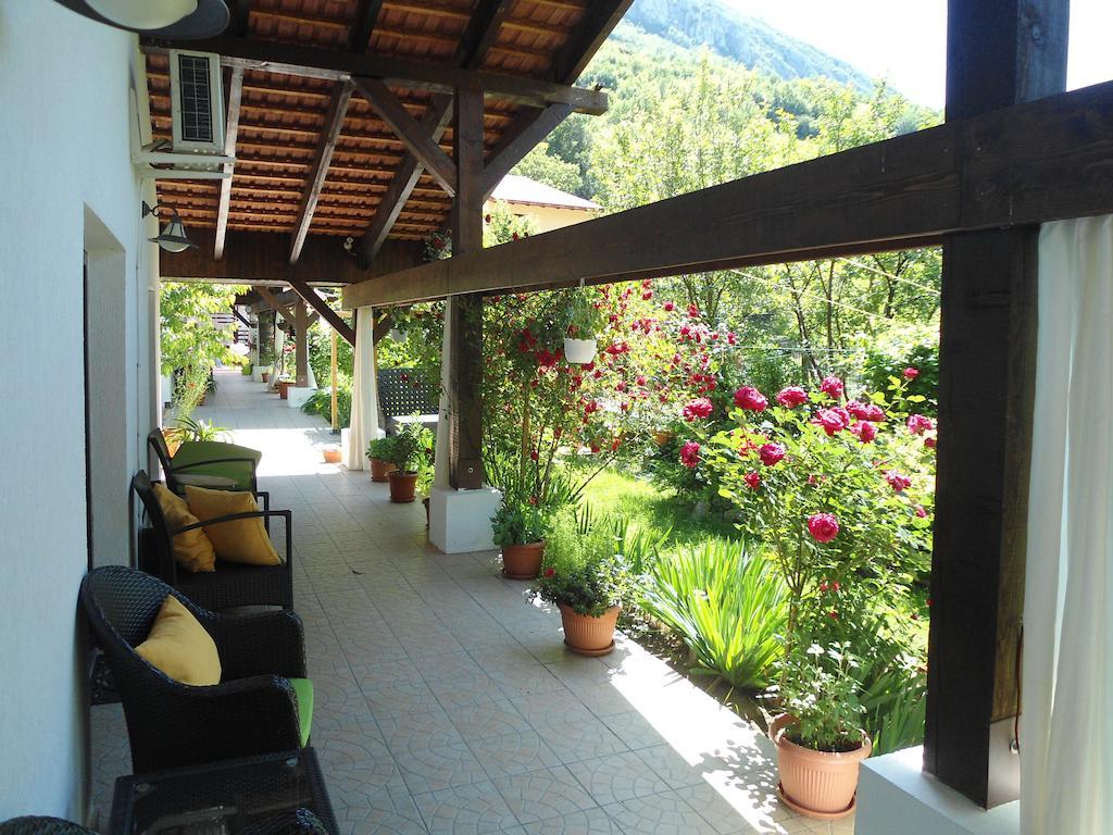 Pensiunea La Dolce Vita Băile Herculane エクステリア 写真