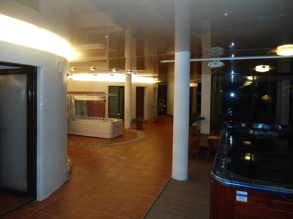Pensiunea La Dolce Vita Băile Herculane エクステリア 写真